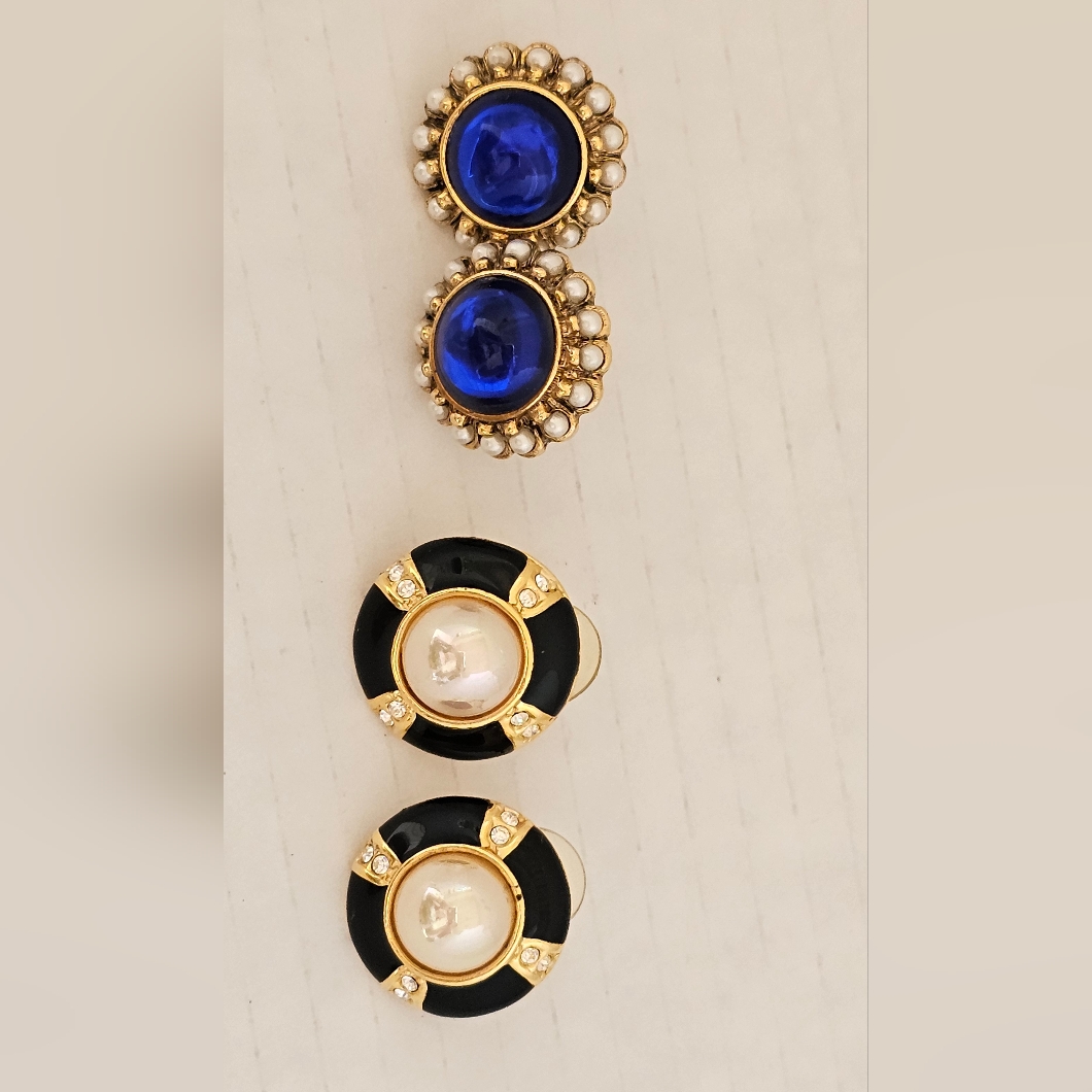 Vtg Signed Roman Black Enamel Goldtone Rhinestones Faux Pearl Blue Pearl Set 45$